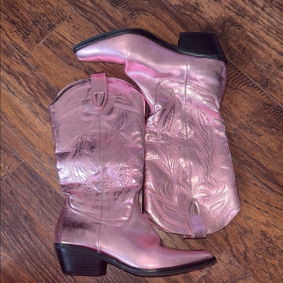 Madden Girl Pink Floral Heeled Boots with Design - Picture 5 of 12